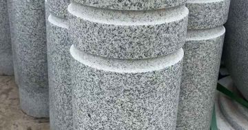泰安 芝麻白花岗岩挡车柱、隔离柱多少钱