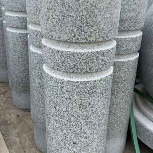 泰安 芝麻白花岗岩挡车柱、隔离柱多少钱