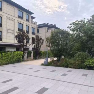 泰安 芝麻白与芝麻白搭配铺装，尺寸1200*600