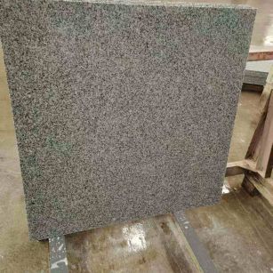 泰安 芝麻白光面900*900，高地铁标准