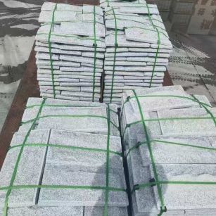 泰安 芝麻白蘑菇石装车出货