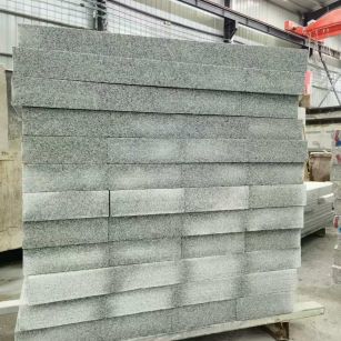 泰安 芝麻白10公分300*600广场地铺，A料定制，尺寸标准，厚薄均匀