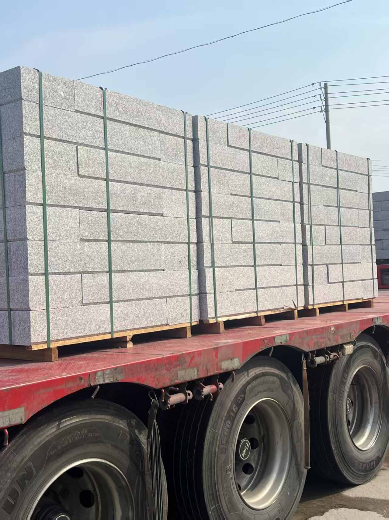 泰安 芙蓉白路沿石装车