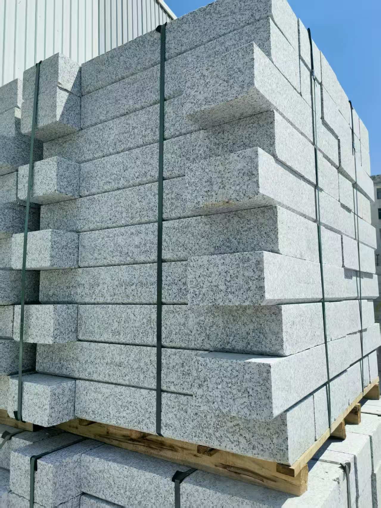 泰安 路沿石颜色均匀、尺寸标准