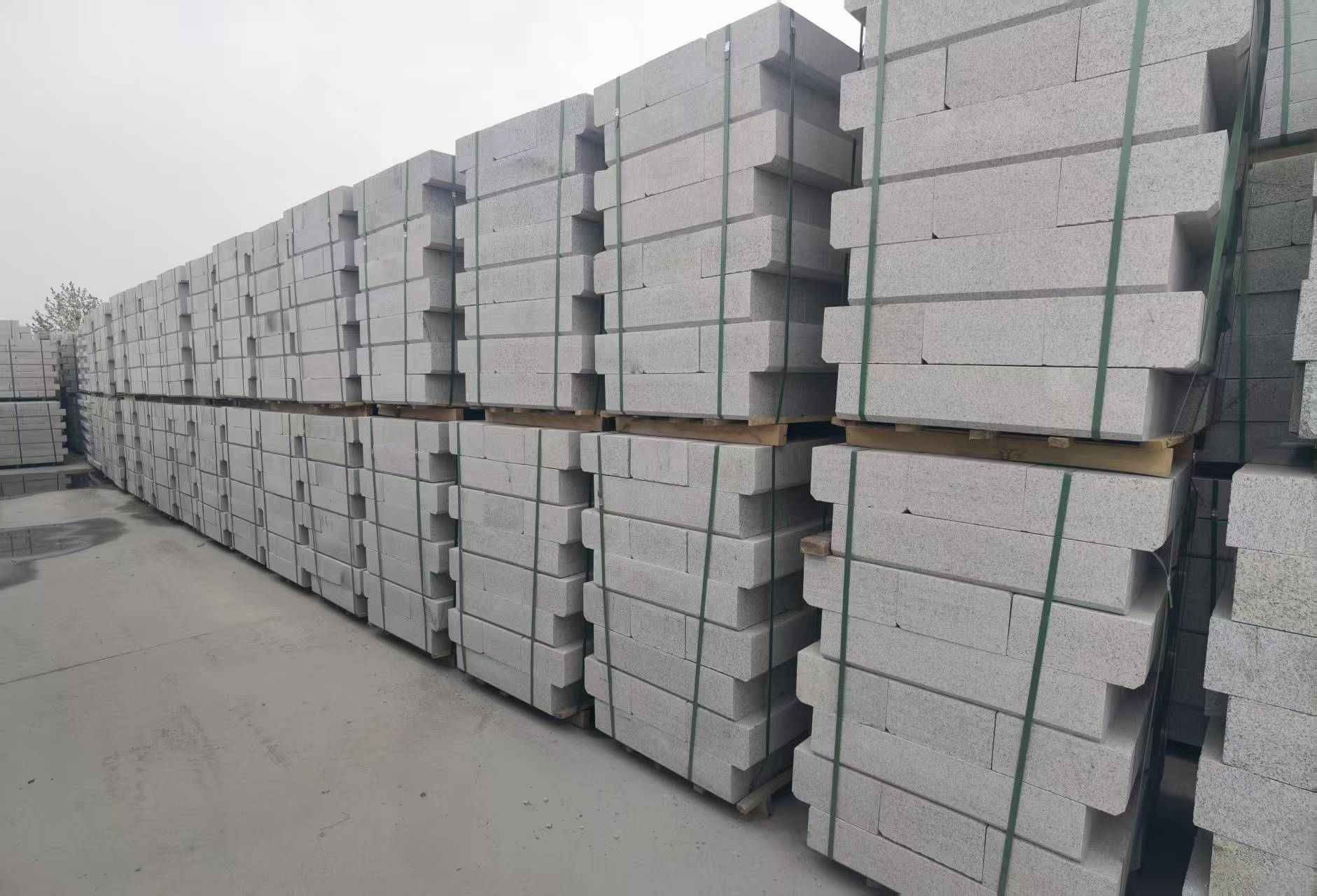 泰安 芝麻白路沿石