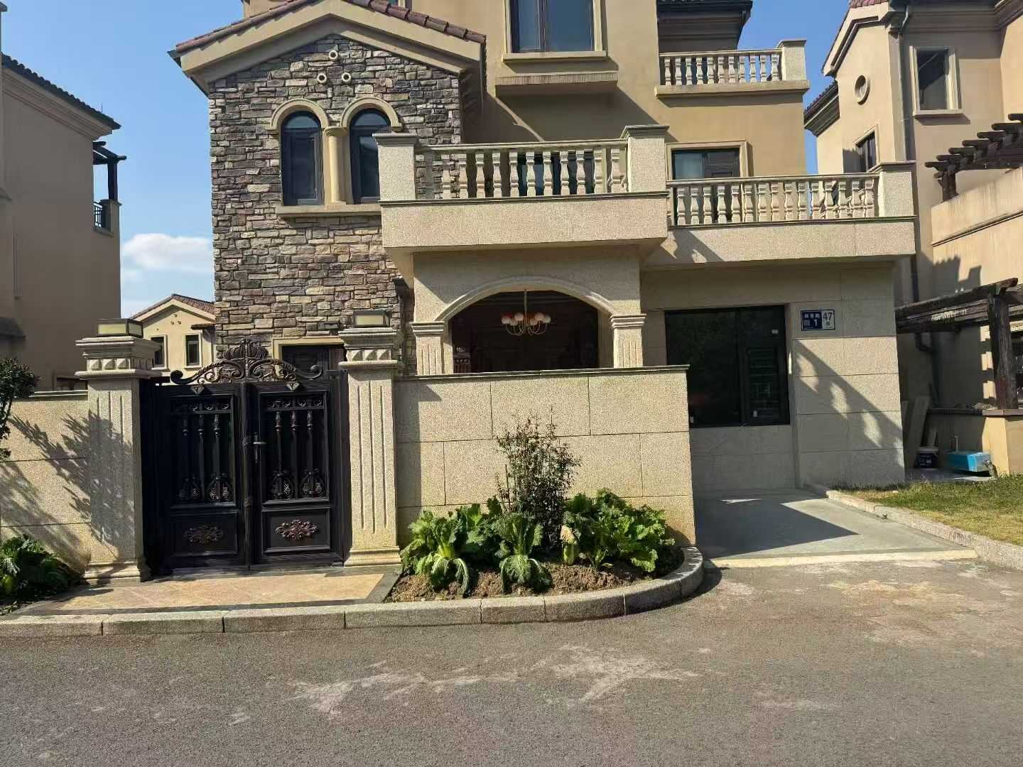 泰安黄金麻别墅干挂效果展示