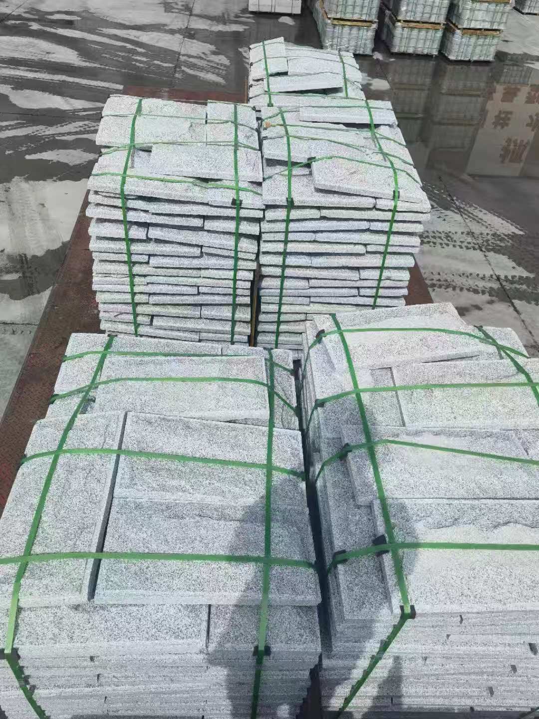 泰安 芝麻白蘑菇石装车出货