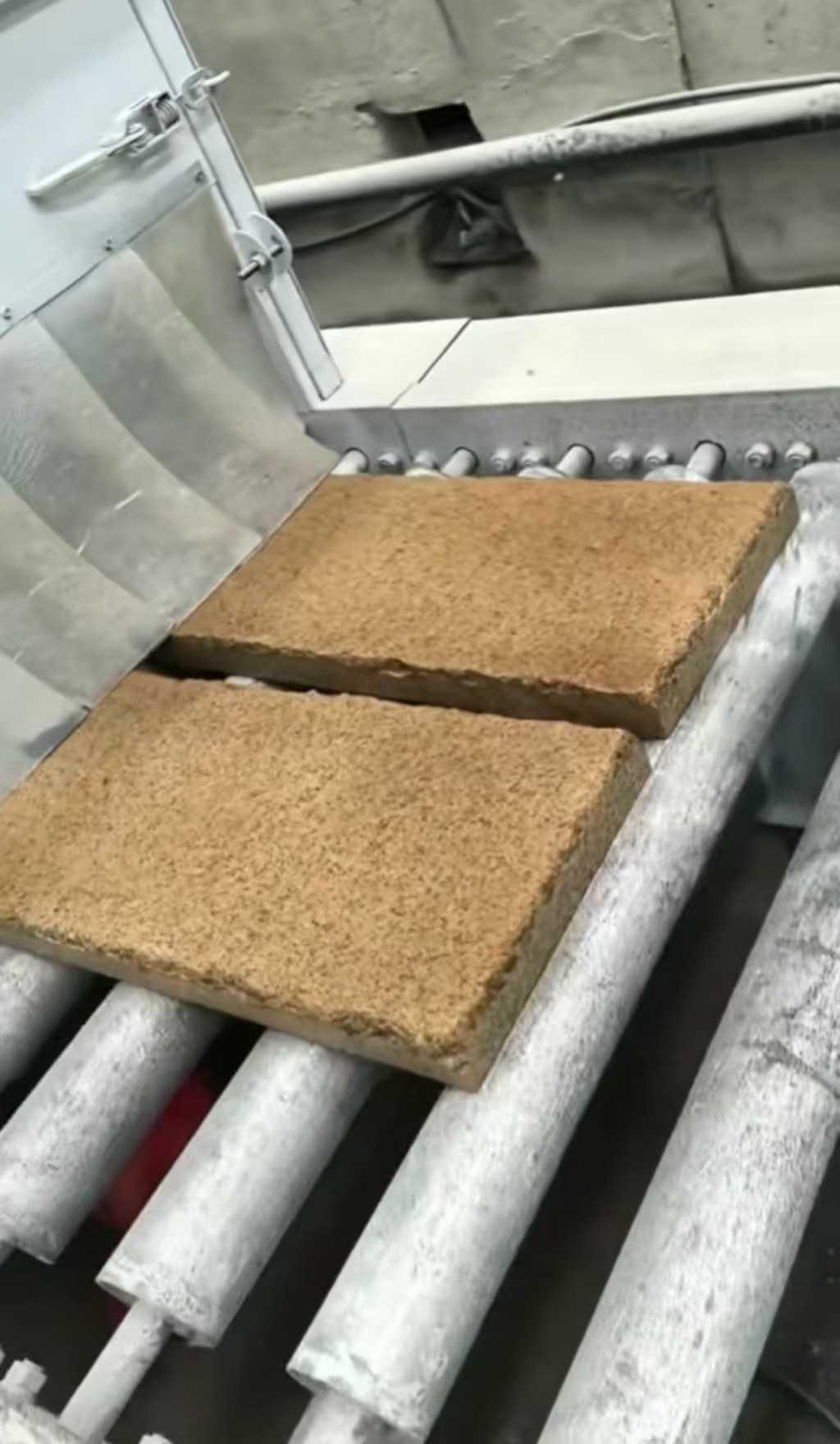 泰安 仿古石流水线生产，各种颜色可定制